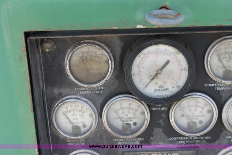 image for item D5243 Sullair 1600Q air compressor