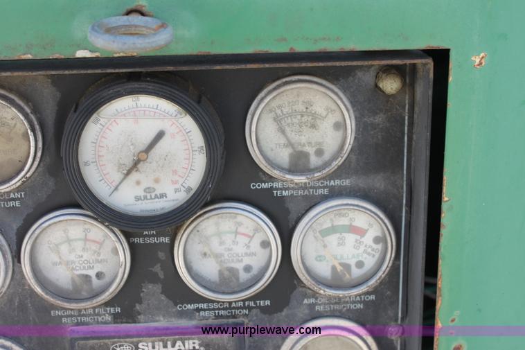 image for item D5243 Sullair 1600Q air compressor