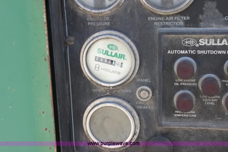 image for item D5243 Sullair 1600Q air compressor