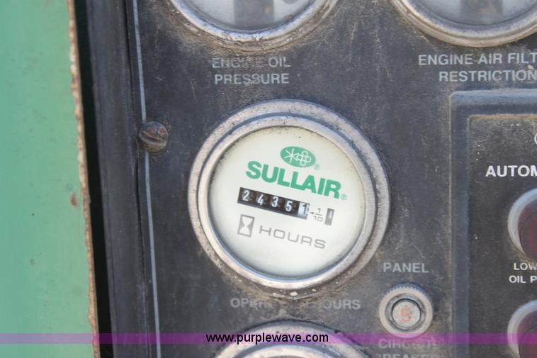 image for item D5243 Sullair 1600Q air compressor