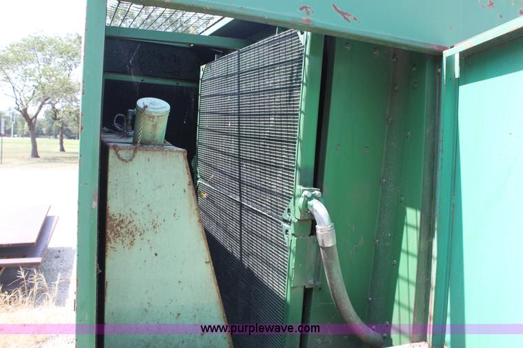 image for item D5243 Sullair 1600Q air compressor