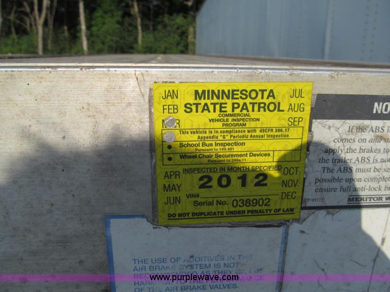 image for item D6509 2005 Fontaine drop deck trailer