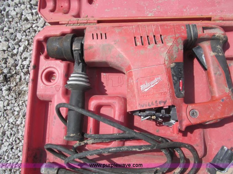 image for item G9495 Assortment of concrete tools