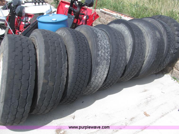 image for item G9499 (8) tires and rims