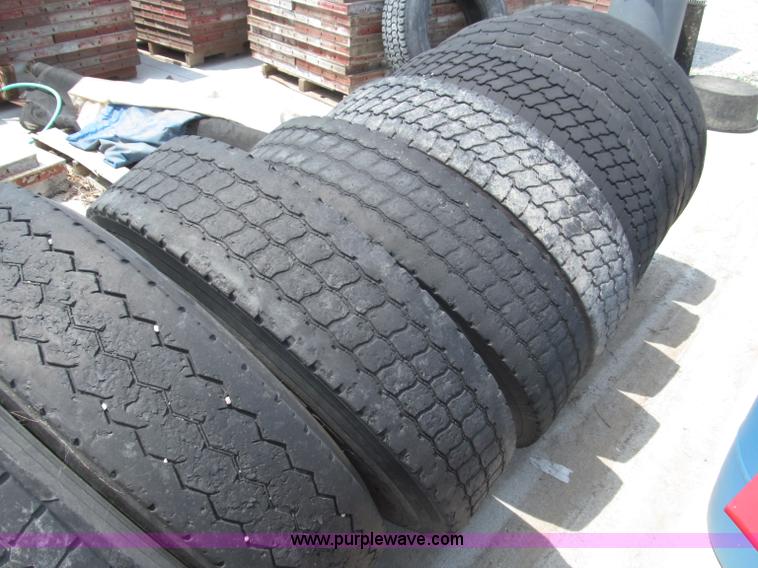 image for item G9499 (8) tires and rims
