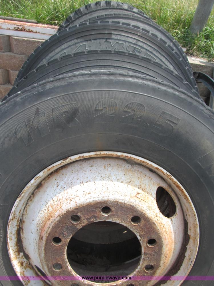 image for item G9499 (8) tires and rims