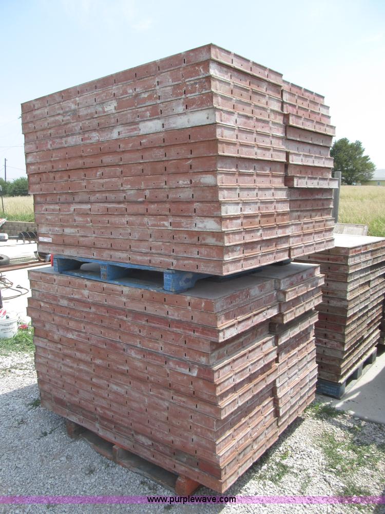 image for item G9500 (60) Symons 5' x 24" concrete forms