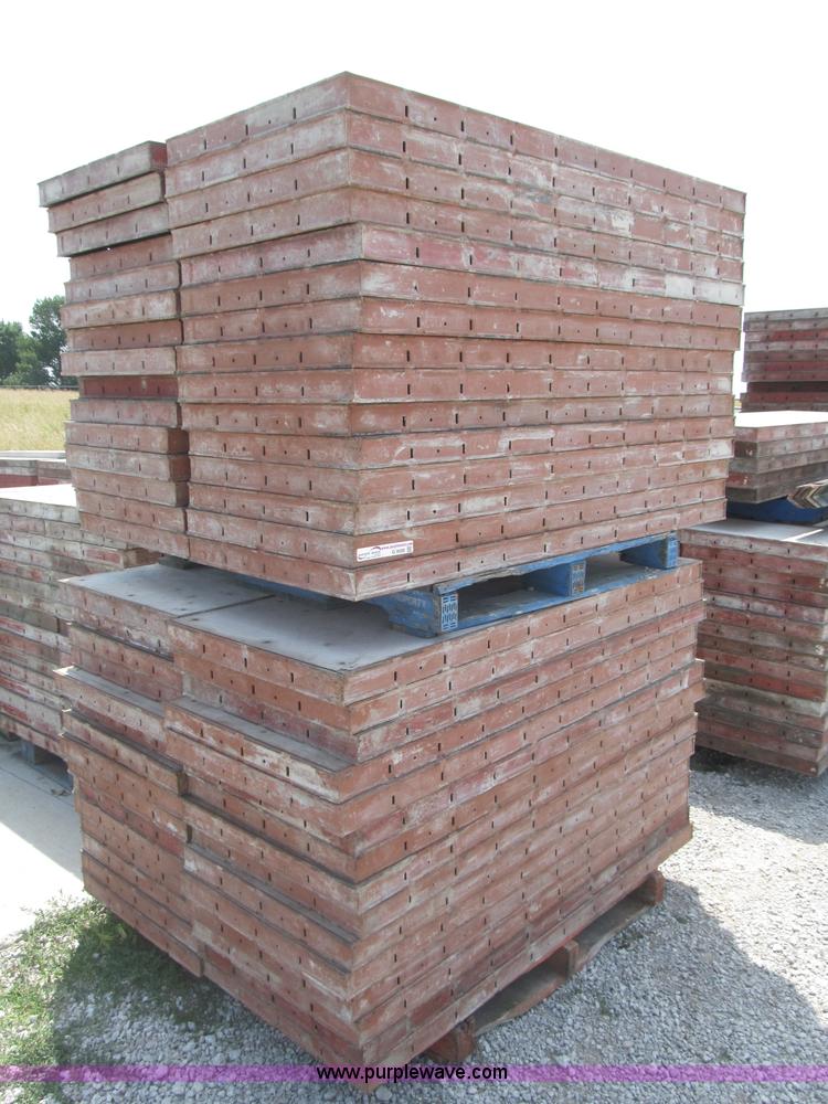 image for item G9500 (60) Symons 5' x 24" concrete forms