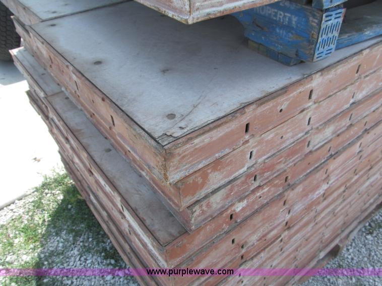 image for item G9500 (60) Symons 5' x 24" concrete forms