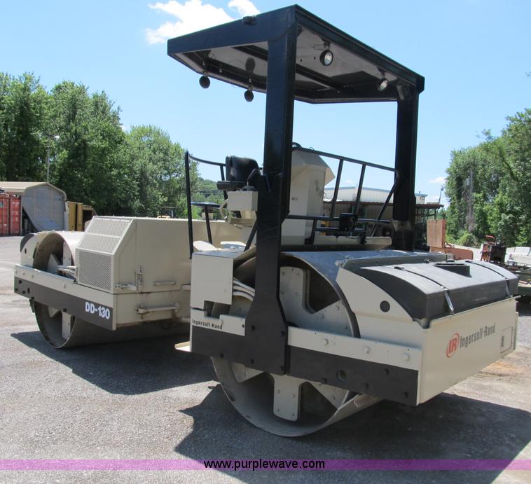 image for item K9277 2000 Ingersoll Rand DD130 articulating vibratory roller