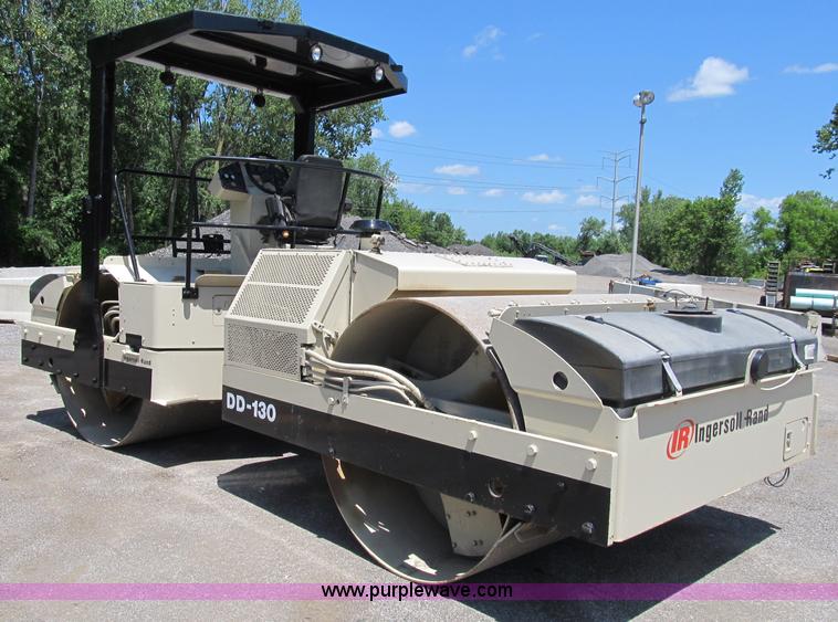 image for item K9277 2000 Ingersoll Rand DD130 articulating vibratory roller