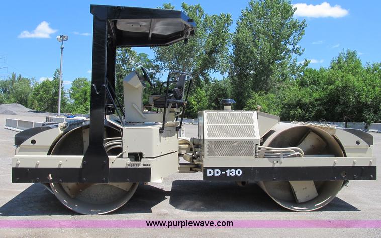 image for item K9277 2000 Ingersoll Rand DD130 articulating vibratory roller