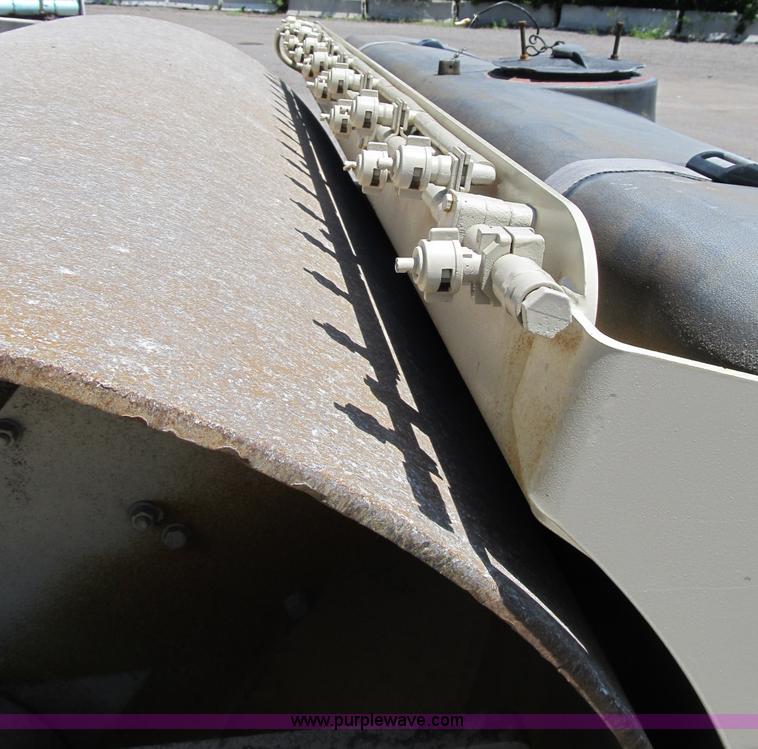 image for item K9277 2000 Ingersoll Rand DD130 articulating vibratory roller