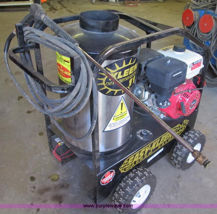 image for item K9298 Easy Kleen Magnum Gold 4000 hot water pressure washer