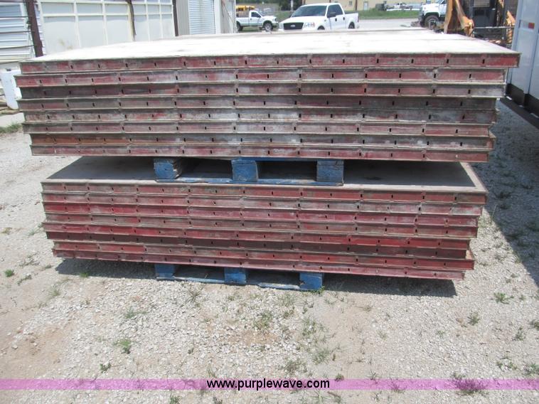 image for item K9500 (75) Symons 8' x 24" concrete forms