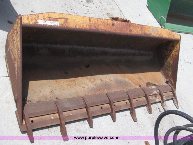 image for item K9505 72" skid steer bucket with bolt-on tooth bar
