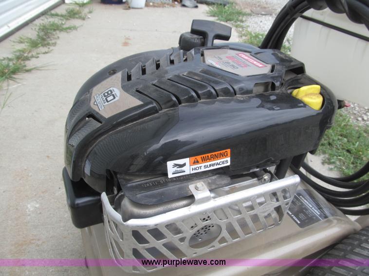 image for item K9508 Craftsman 2,700 PSI gas powered pressure washer