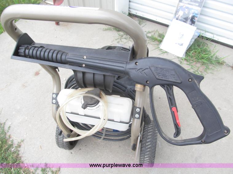 image for item K9508 Craftsman 2,700 PSI gas powered pressure washer
