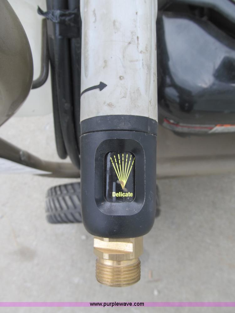 image for item K9508 Craftsman 2,700 PSI gas powered pressure washer