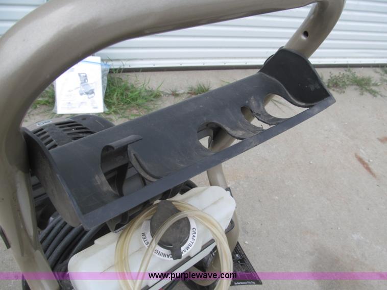 image for item K9508 Craftsman 2,700 PSI gas powered pressure washer