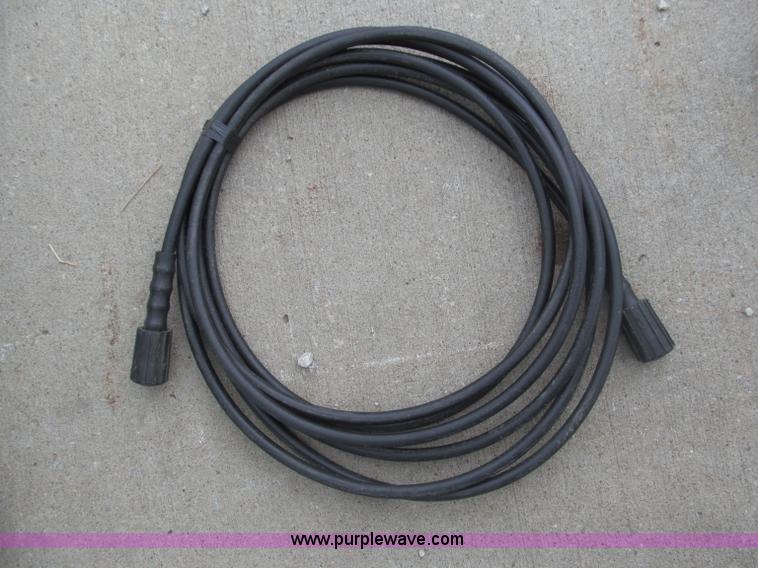 image for item K9508 Craftsman 2,700 PSI gas powered pressure washer