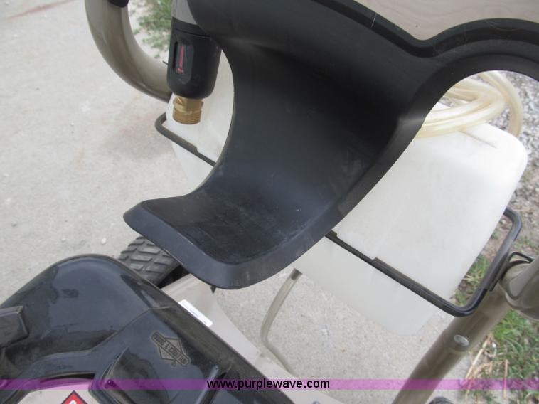 image for item K9508 Craftsman 2,700 PSI gas powered pressure washer