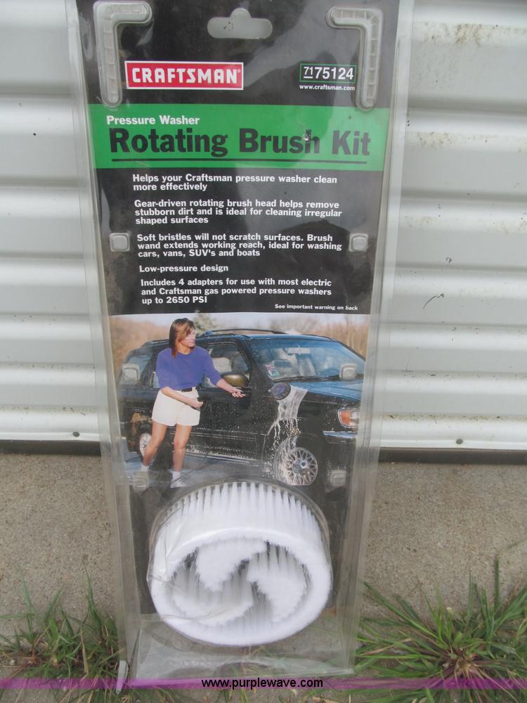 image for item K9508 Craftsman 2,700 PSI gas powered pressure washer