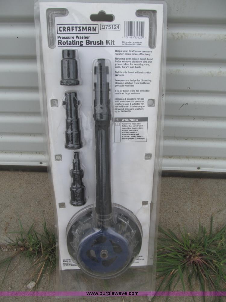 image for item K9508 Craftsman 2,700 PSI gas powered pressure washer