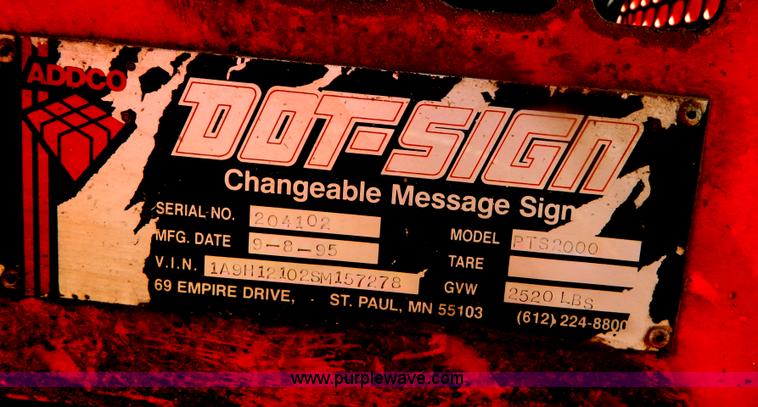 image for item T9986 (2) 1995 Addco PTS-2000 portable traffic signals