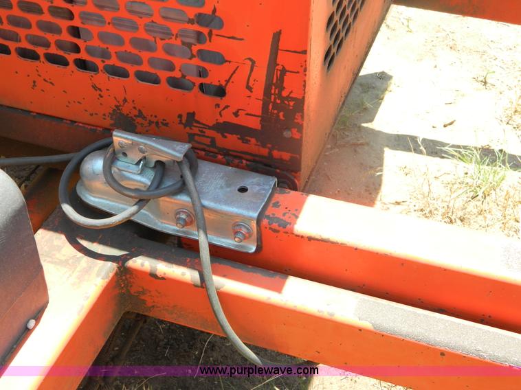 image for item T9986 (2) 1995 Addco PTS-2000 portable traffic signals