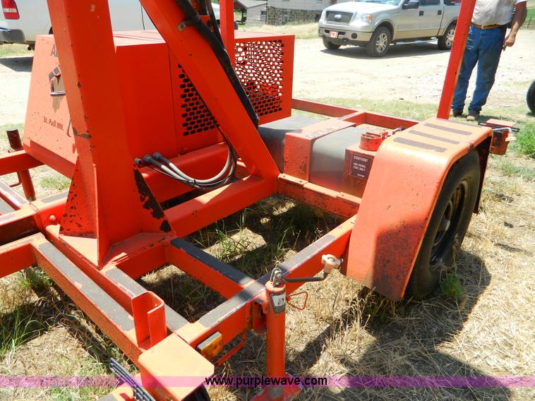 image for item T9986 (2) 1995 Addco PTS-2000 portable traffic signals