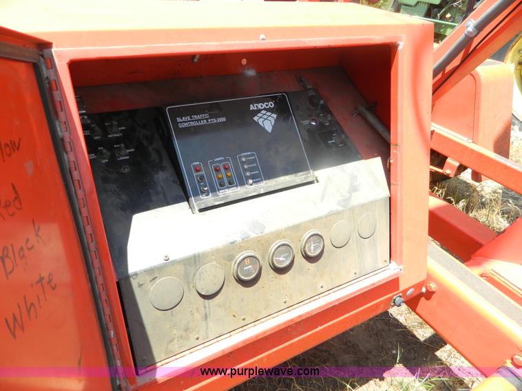 image for item T9986 (2) 1995 Addco PTS-2000 portable traffic signals