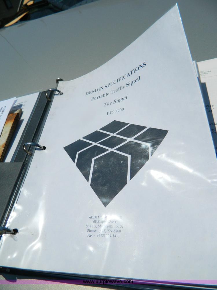 image for item T9986 (2) 1995 Addco PTS-2000 portable traffic signals