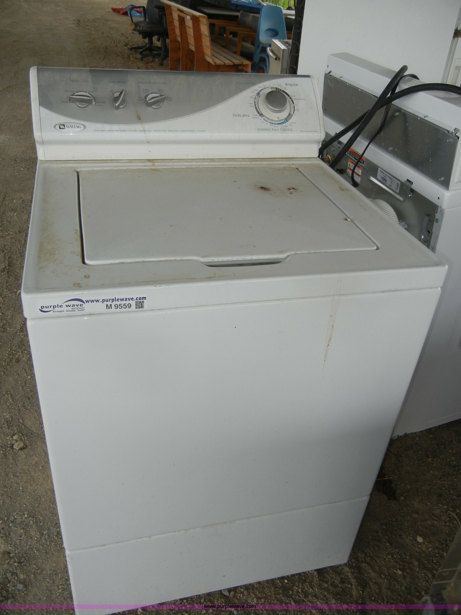 Washers and dryers in Fort Riley, KS Item M9559 sold Purple Wave