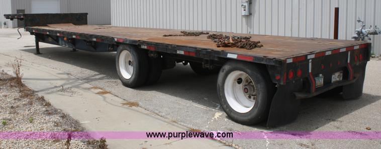 image for item B6820 1996 Fontaine drop deck trailer