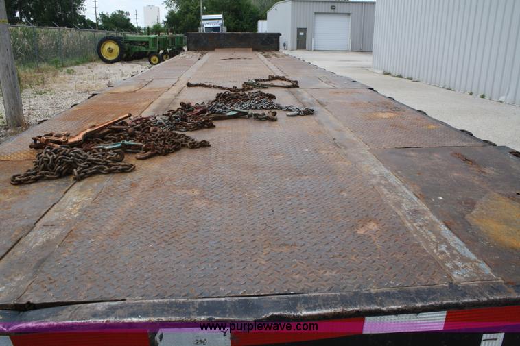 image for item B6820 1996 Fontaine drop deck trailer