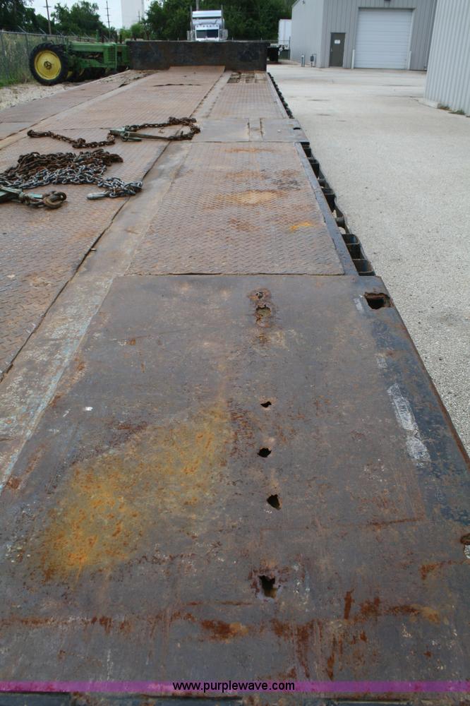 image for item B6820 1996 Fontaine drop deck trailer