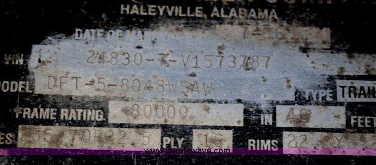 image for item B6820 1996 Fontaine drop deck trailer