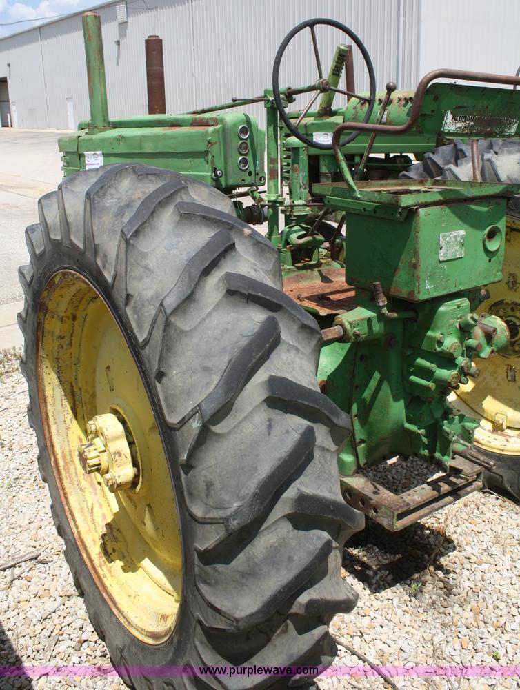 image for item B6824 1951 John Deere Model G tractor