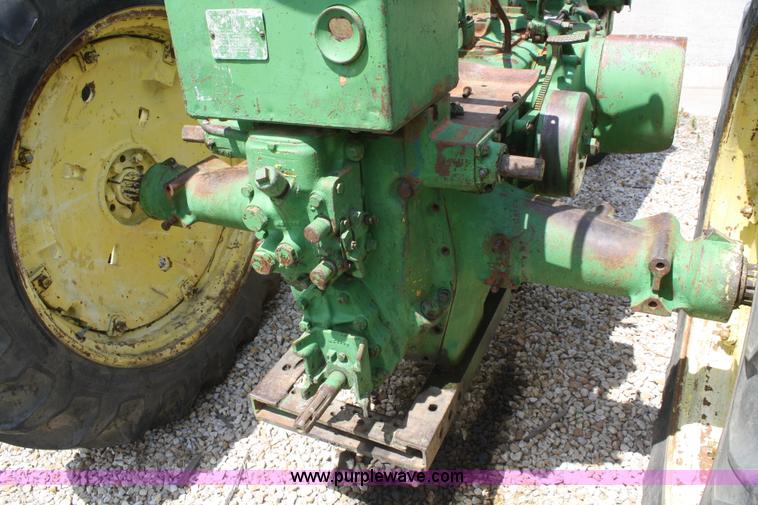 image for item B6824 1951 John Deere Model G tractor