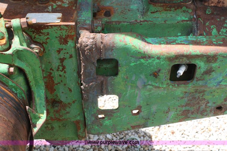 image for item B6826 1952 John Deere Model A tractor