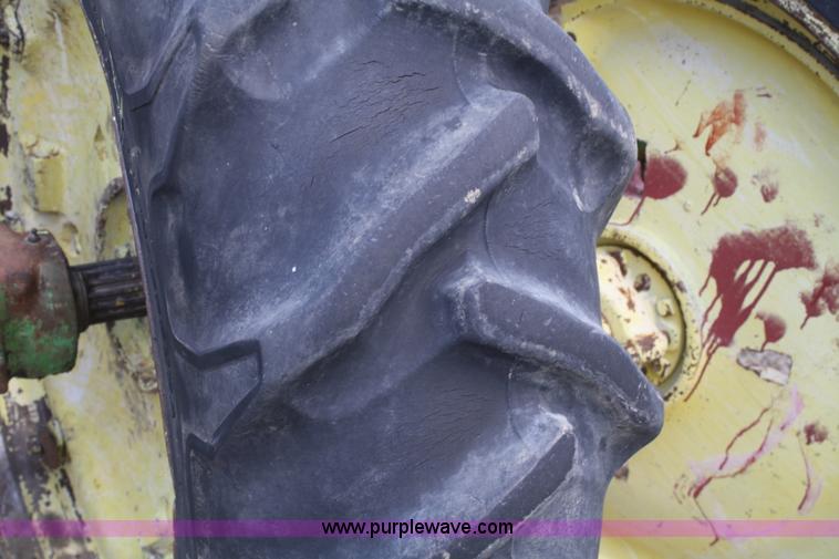 image for item B6826 1952 John Deere Model A tractor