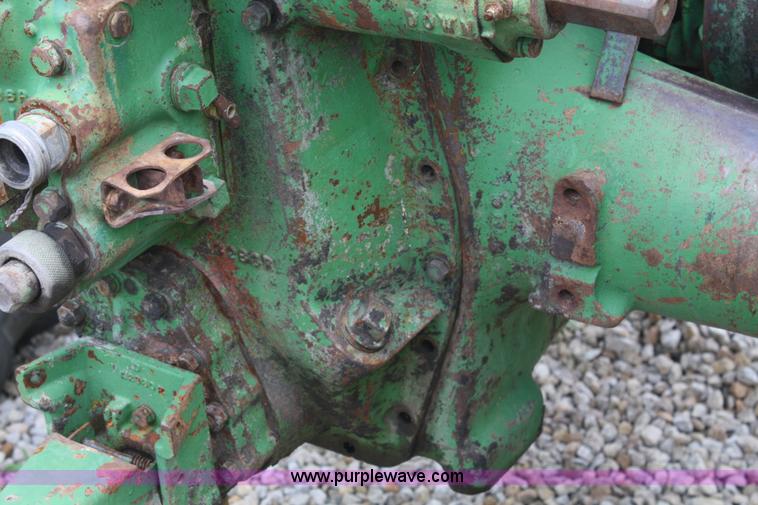 image for item B6827 1948 John Deere Model A tractor