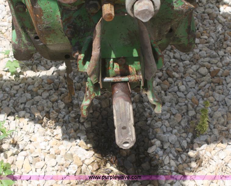 image for item B6827 1948 John Deere Model A tractor