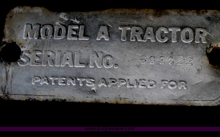 image for item B6827 1948 John Deere Model A tractor