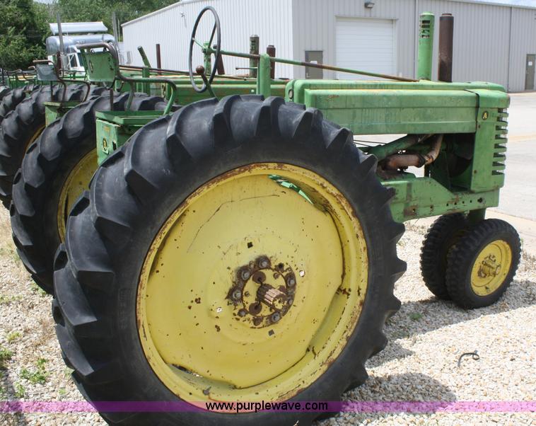 image for item B6828 1949 John Deere Model A tractor