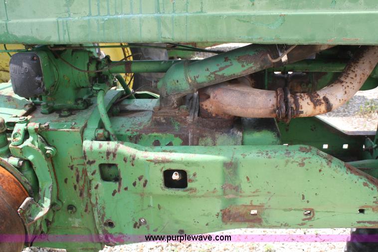 image for item B6828 1949 John Deere Model A tractor