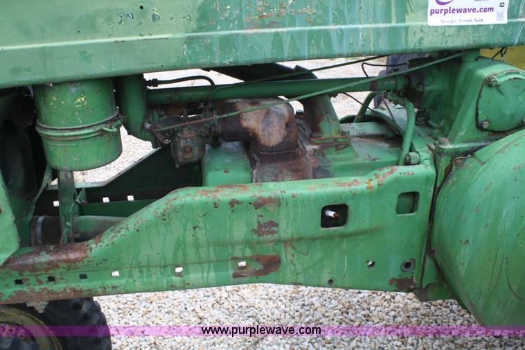 image for item B6828 1949 John Deere Model A tractor
