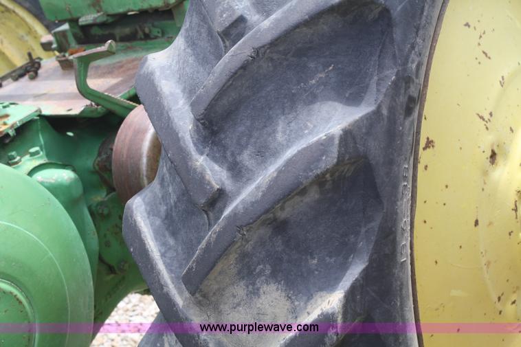 image for item B6828 1949 John Deere Model A tractor