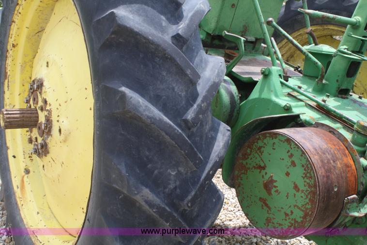 image for item B6828 1949 John Deere Model A tractor